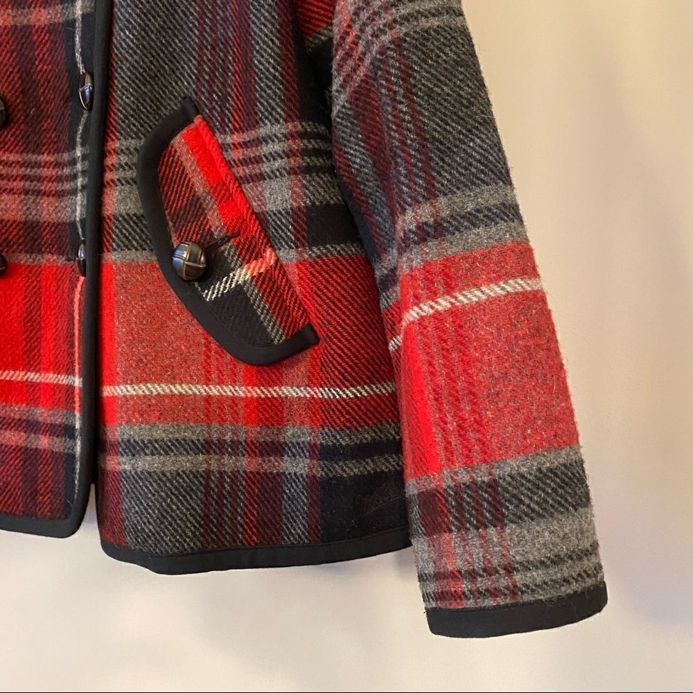 Woolrich Plaid Wool Peacoat (Medium) -> Woolrich Plaid Wool Peacoat (Medium) - Picture 11 of 15